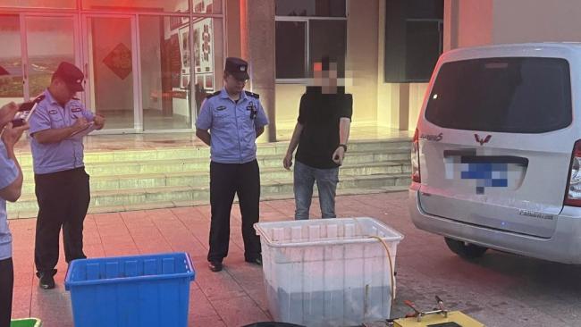 男子连续三天水库电鱼被拘 非法捕捞零容忍