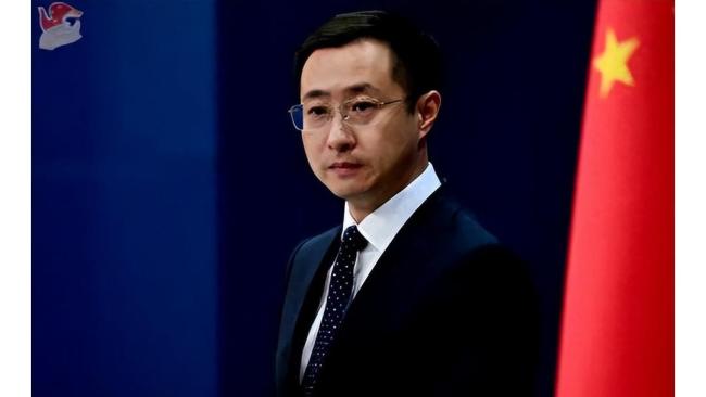 记者：石破茂借防卫白皮书向美示好 变脸操作惹争议